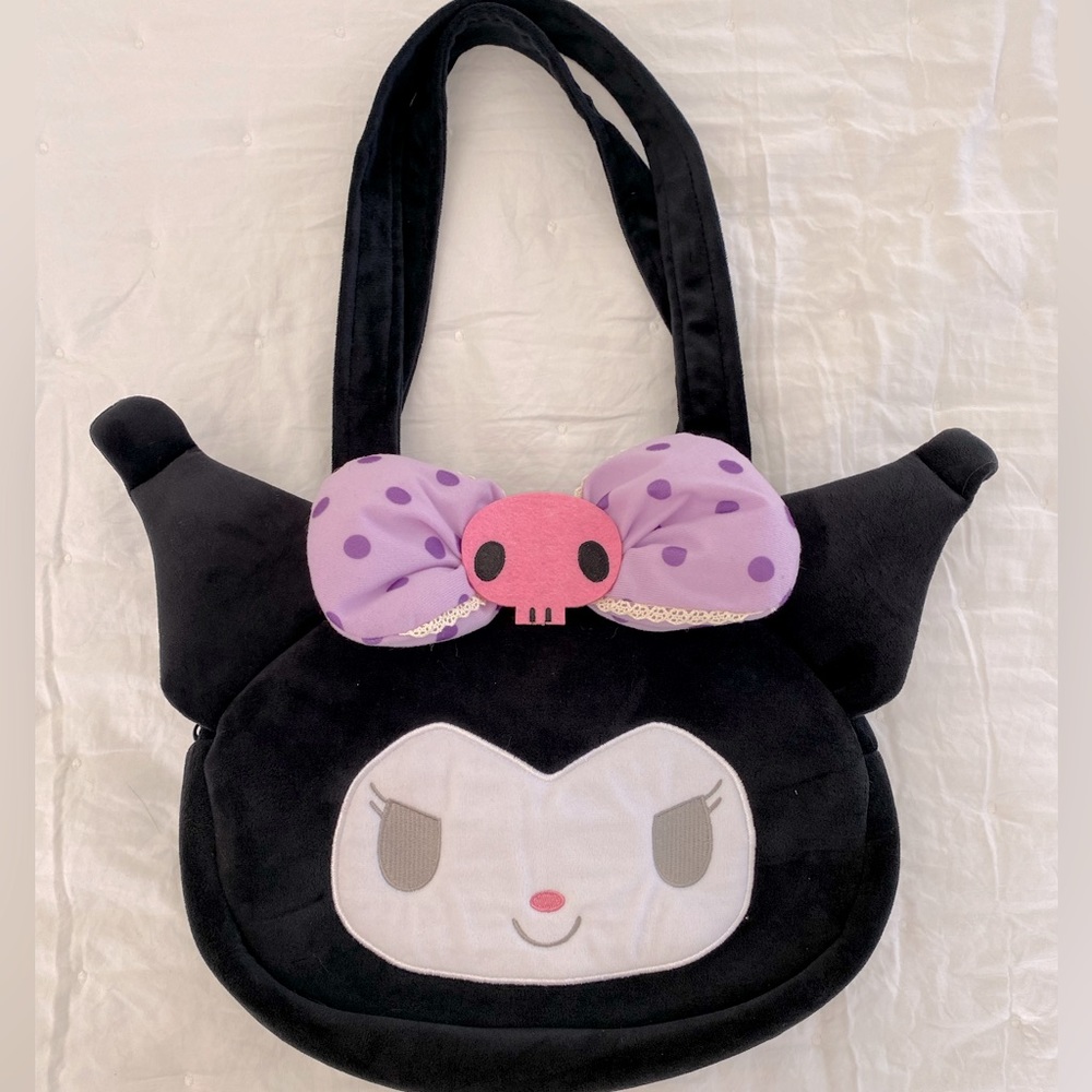 SOLD Kuromi Purse medium/large 💜🖤🎀🖤💜
